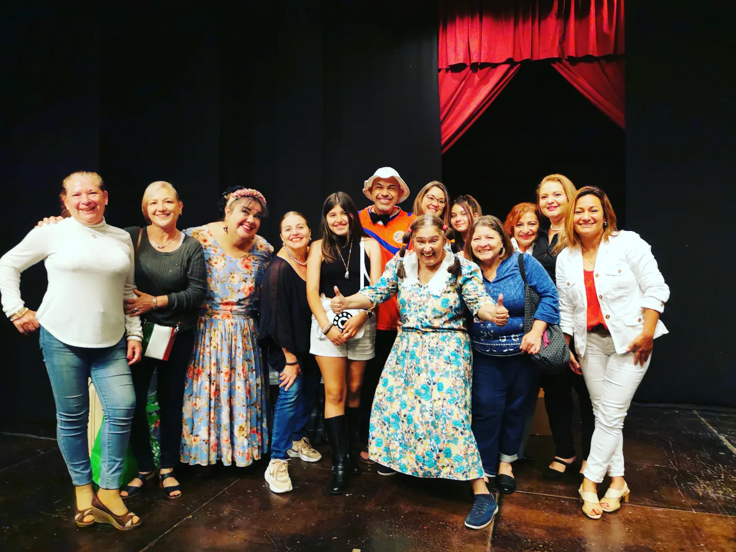 Archivo del teatro La Máscara, fotografía 3