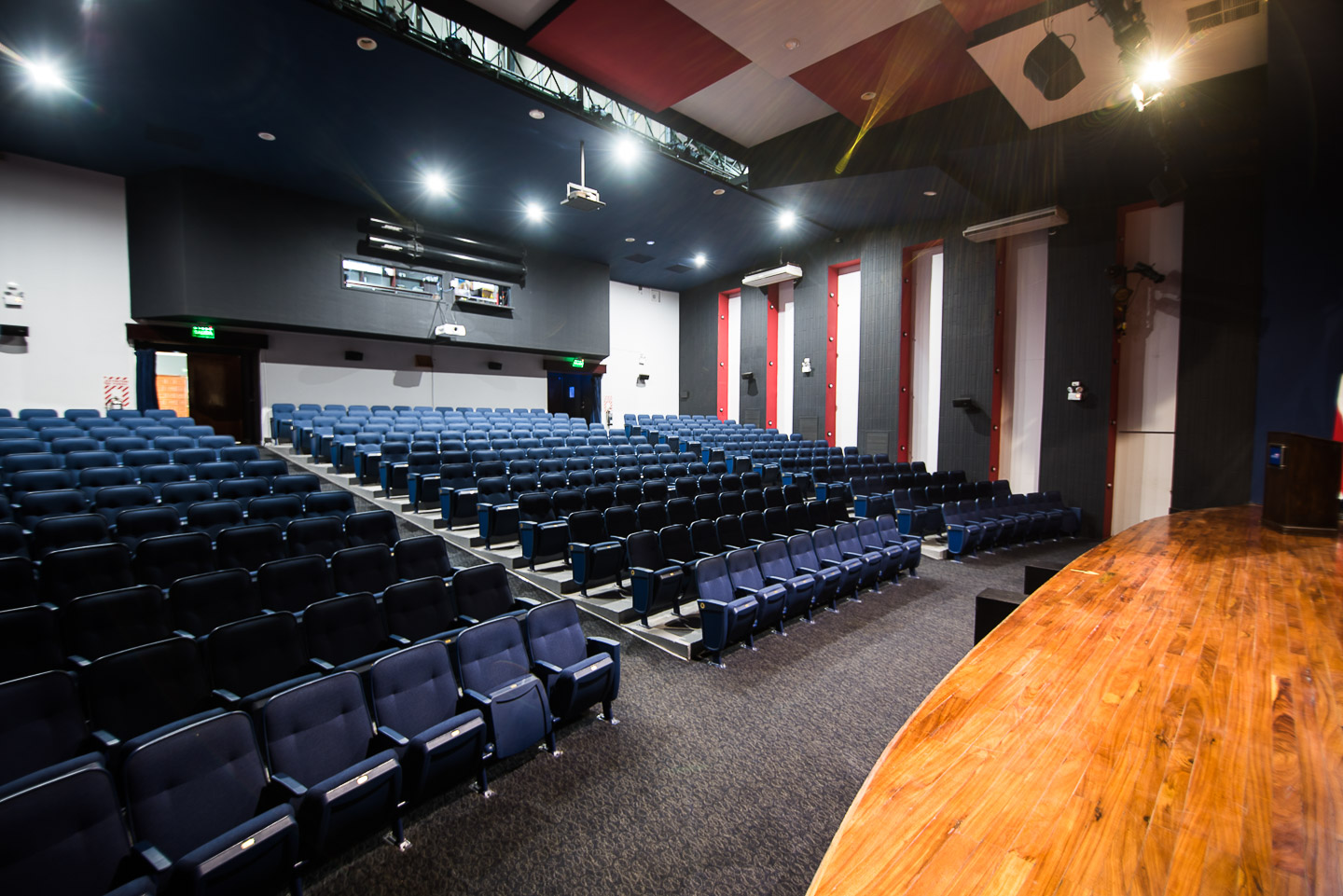 Interior y distribución de las butacas del Teatro Eugene O’Neill